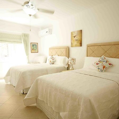 Cattleya Luxury Suites Kingston Bagian luar foto