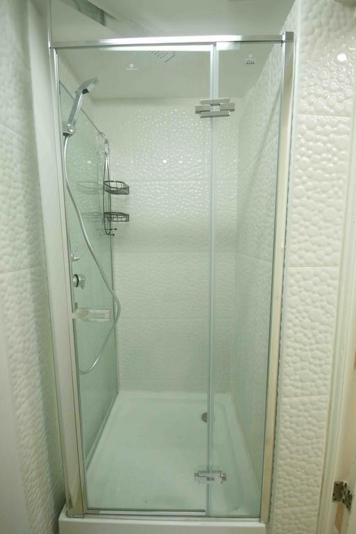 Cattleya Luxury Suites Kingston Ruang foto