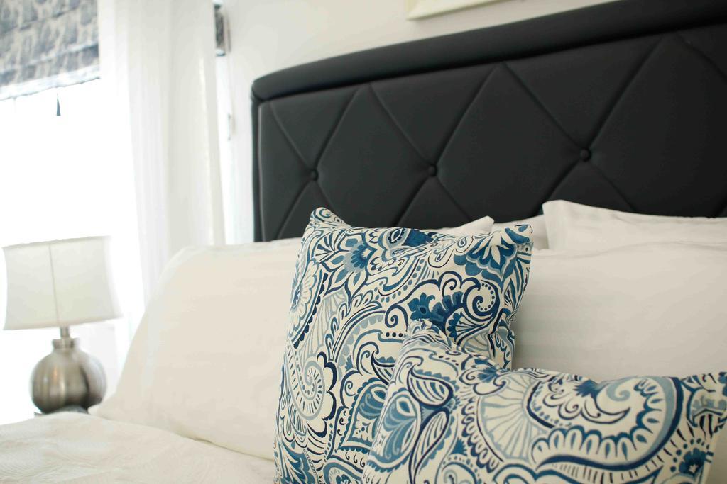 Cattleya Luxury Suites Kingston Ruang foto